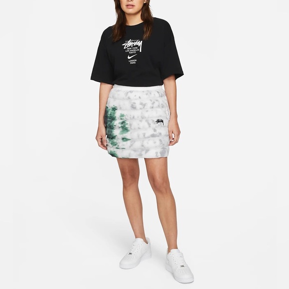 Stussy x Nike Thermore® Ecodown® puffer skirt made with ecodown fibers S… - Picture 12 of 14
